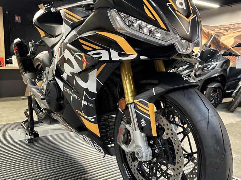 APRILIA RSV4 1100 EDITION UNIQUE MOTOBLOUZ/MOTORSAVENUE