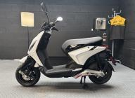 PIAGGIO 1 ACTIVE
